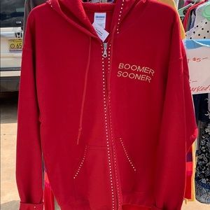 Women’s OU sweatshirt NWT $30